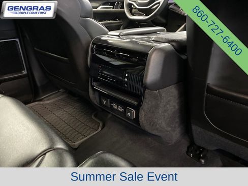 Used 2023 Jeep Wagoneer 4WD w/ Convenience Group I image 43