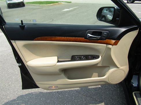 Used 2008 Acura TSX w/ Navigation FWD image 21