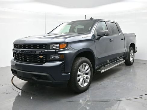 Used 2021 Chevrolet Silverado 1500 Custom image 3