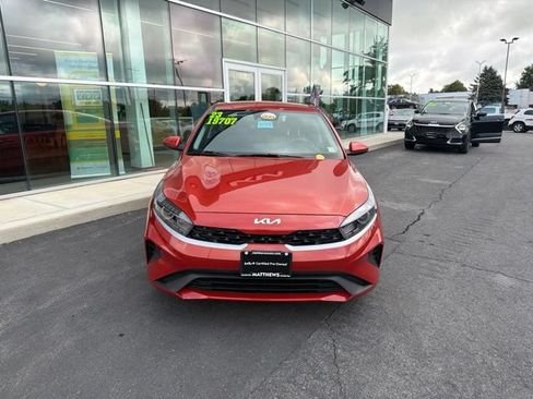 Certified 2023 Kia Forte LXS FWD image 8