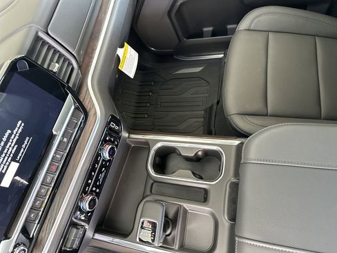 New 2026 GMC Sierra 1500 SLT w/ SLT Premium Plus Package image 24