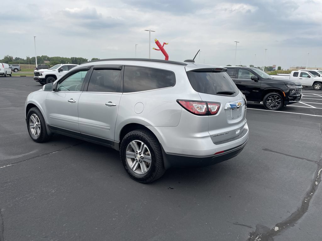 Used 2017 Chevrolet Traverse LT AWD/4WD image 3