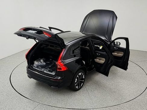 New 2027 Volvo XC60 B5 Plus AWD/4WD image 39