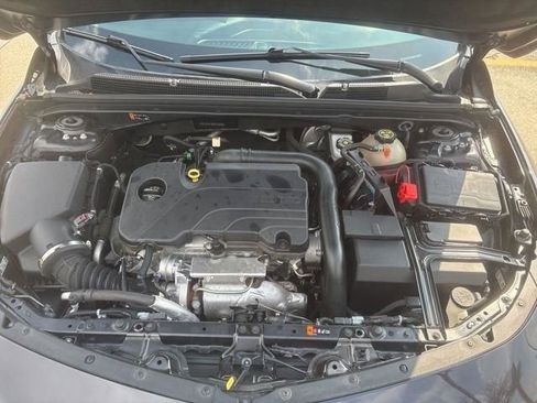 Used 2022 Chevrolet Malibu RS image 27