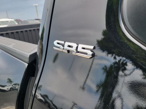 Used 2024 Toyota Tacoma SR5 AWD/4WD image 11
