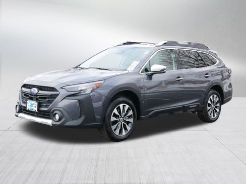 Certified 2025 Subaru Outback Touring w/ Tech Package 3 image 3