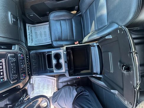 Used 2018 GMC Sierra 1500 Denali AWD/4WD image 26