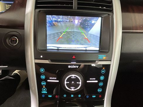 Used 2014 Ford Edge Limited w/ Equipment Group 301A FWD image 28