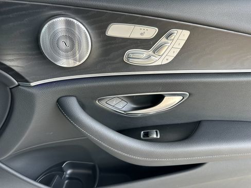 Used 2020 Mercedes-Benz E 350 Sedan image 16