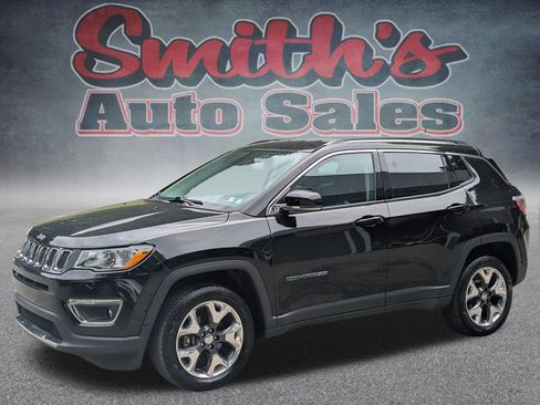 Used 2019 Jeep Compass Limited w/ Safety & Security Group AWD/4WD image 3