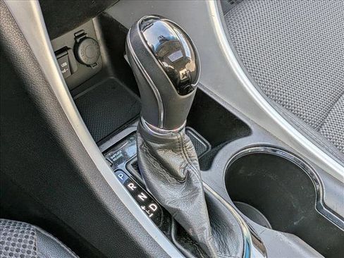 Used 2011 Hyundai Sonata SE w/ Navigation & Sunroof Pkg 4 image 12