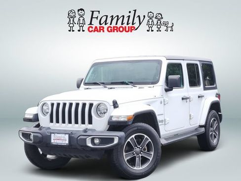 Used 2023 Jeep Wrangler Unlimited Sahara AWD/4WD image 1
