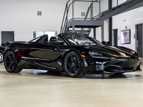 Used 2020 McLaren 720S Spider RWD image 28