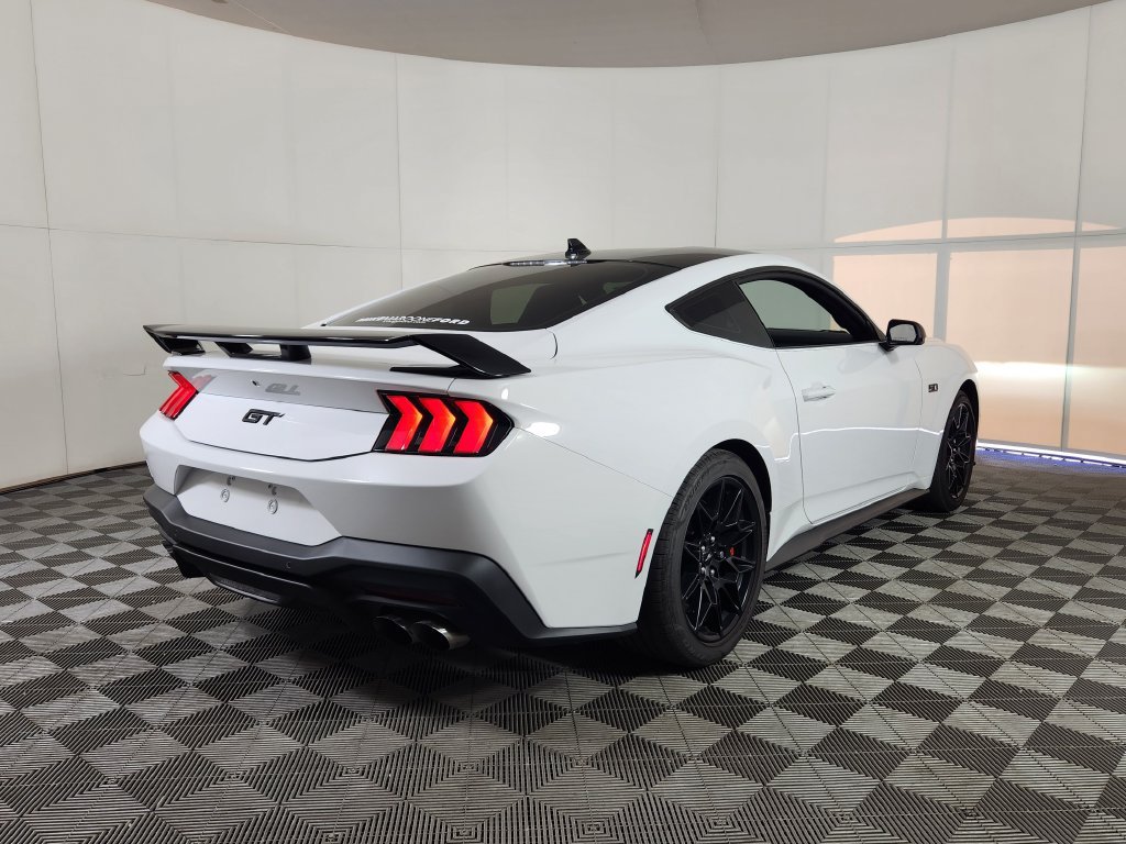 Used 2024 Ford Mustang GT Premium w/ GT Performance Package RWD image 7