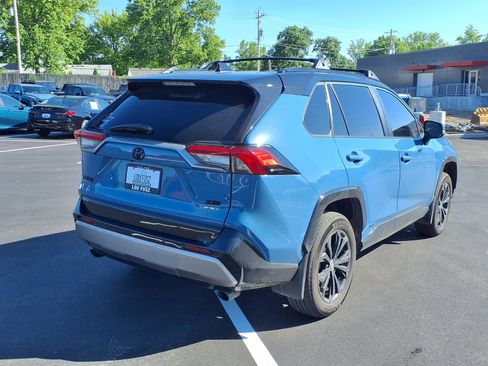Used 2025 Toyota RAV4 XSE w/ Advanced Technology Package AWD/4WD image 4