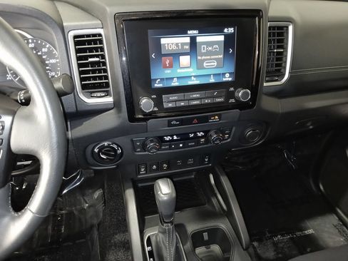 Used 2023 Nissan Frontier SV w/ SV Convenience Package AWD/4WD image 17