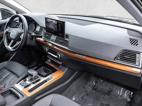 Used 2021 Audi Q5 2.0T Premium w/ Convenience Package AWD/4WD image 24