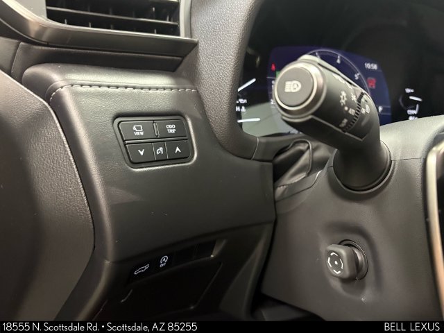 Used 2024 Lexus LX 600 4WD w/ Interior Upgrade Package image 17