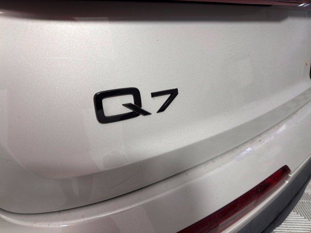 Used 2023 Audi Q7 3.0T Prestige AWD/4WD image 19