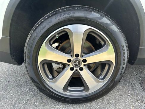 Used 2022 Mercedes-Benz GLC 300 4MATIC image 10