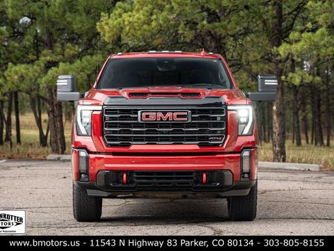 Used 2024 GMC Sierra 2500 AT4 w/ AT4 Premium Plus Package AWD/4WD image 2