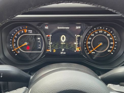 New 2026 Jeep Gladiator Sahara image 17