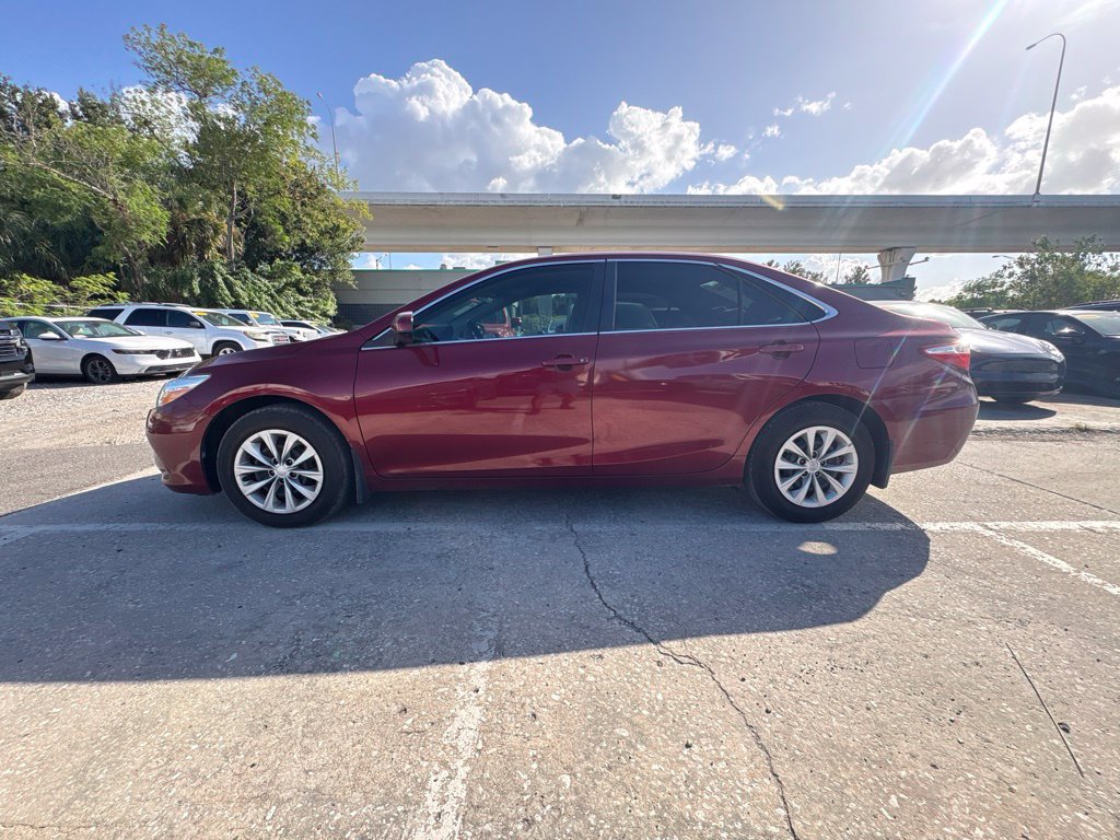 Used 2016 Toyota Camry LE FWD image 6