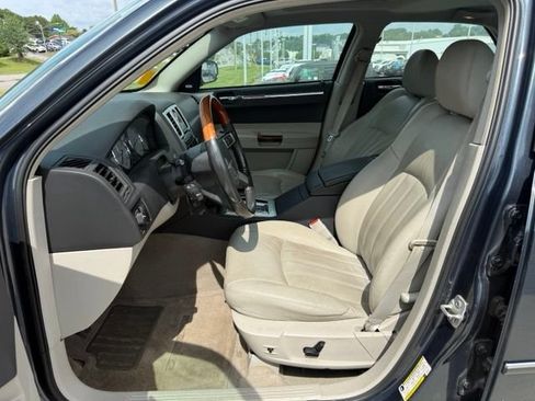 Used 2007 Chrysler 300 C RWD image 18
