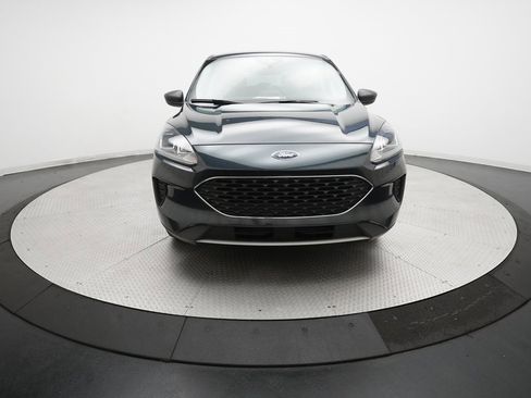 Used 2022 Ford Escape SE w/ Cold Weather Package image 11