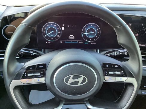 Used 2025 Hyundai Elantra SEL FWD image 27