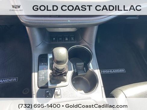 Used 2015 Toyota Highlander XLE image 23