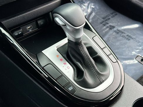 Used 2023 Kia Forte GT-Line image 11