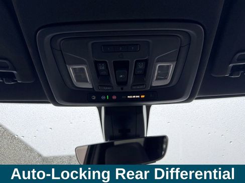 Used 2021 GMC Sierra 1500 AT4 w/ AT4 Premium Package image 22