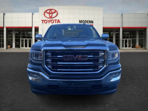 Used 2018 GMC Sierra 1500 SLT w/ SLT Premium Package image 8