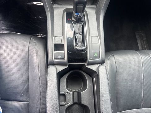 Used 2018 Honda Civic Sport Touring image 23