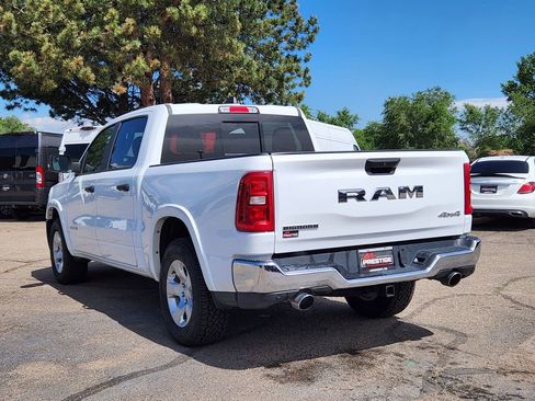 Used 2025 RAM 1500 Big Horn AWD/4WD image 3