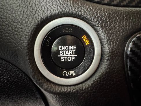 Used 2022 Dodge Charger Scat Pack w/ Navigation & Travel Group image 17