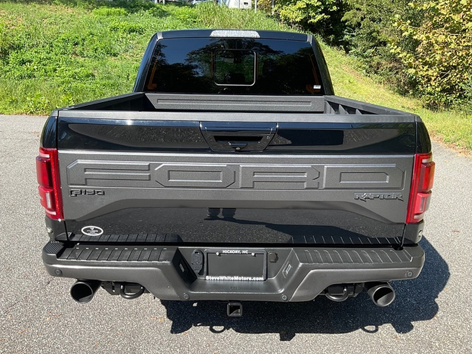 Used 2018 Ford F150 Raptor w/ Equipment Group 802A Luxury AWD/4WD image 7