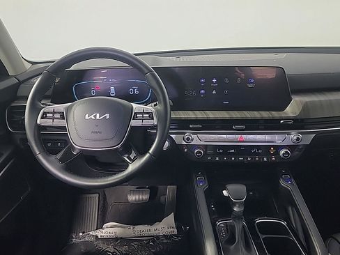 Certified 2025 Kia Telluride EX w/ EX Captain's Chair Package AWD/4WD image 21