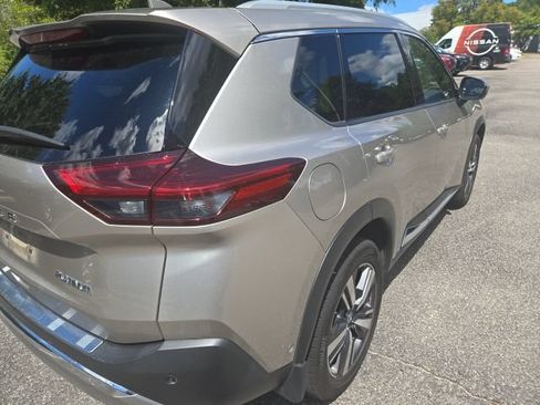 Used 2023 Nissan Rogue Platinum w/ Platinum Premium Package FWD image 5