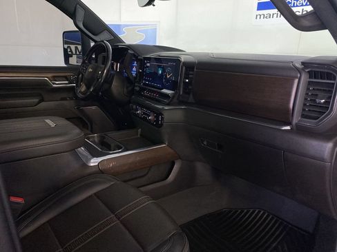 Used 2024 Chevrolet Silverado 2500 High Country w/ High Country Premium Package AWD/4WD image 36
