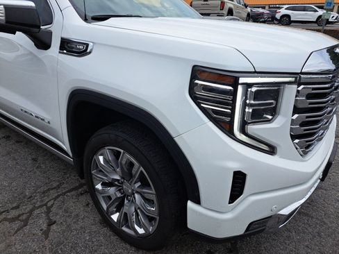 Used 2024 GMC Sierra 1500 Denali w/ Denali Reserve Package AWD/4WD image 16