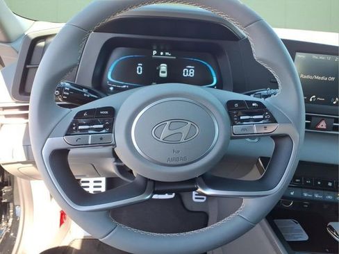 New 2026 Hyundai Elantra SEL Sport FWD image 17