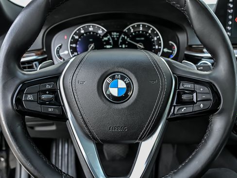 Used 2017 BMW 530i xDrive AWD/4WD image 29