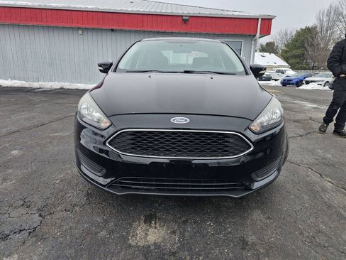Used 2016 Ford Focus SE FWD image 3