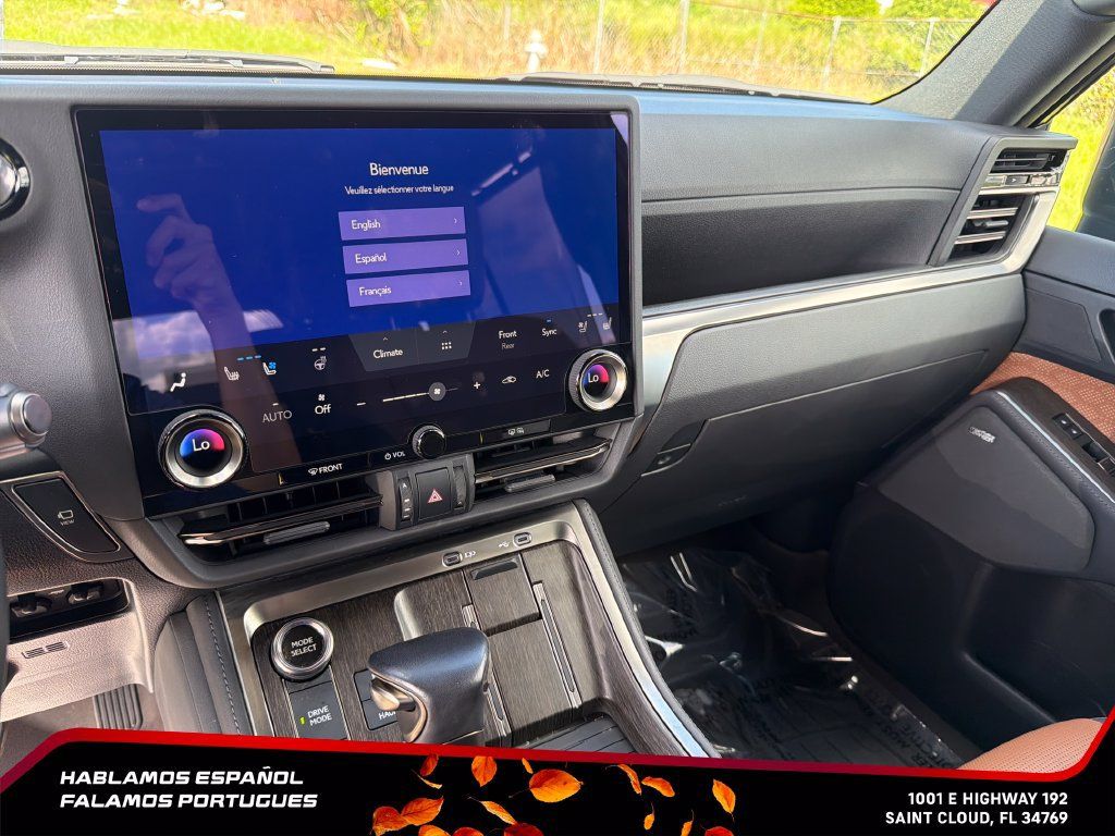 Used 2025 Lexus GX 550 w/ Cold Area Package AWD/4WD image 18