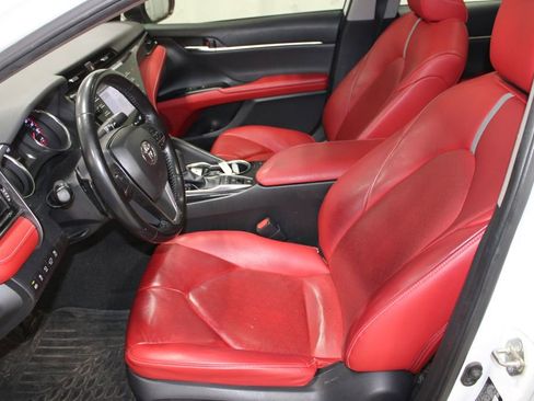 Used 2019 Toyota Camry XSE w/ Driver Assist Package FWD image 31