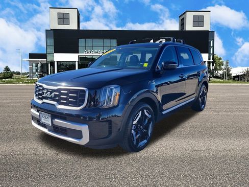 Certified 2025 Kia Telluride S image 5