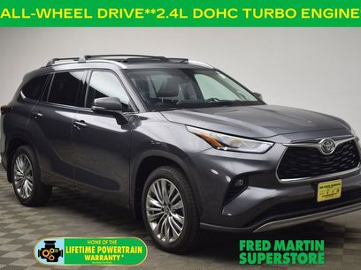 Used 2023 Toyota Highlander Platinum