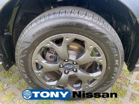 Used 2017 Subaru Forester 2.5i AWD/4WD image 9
